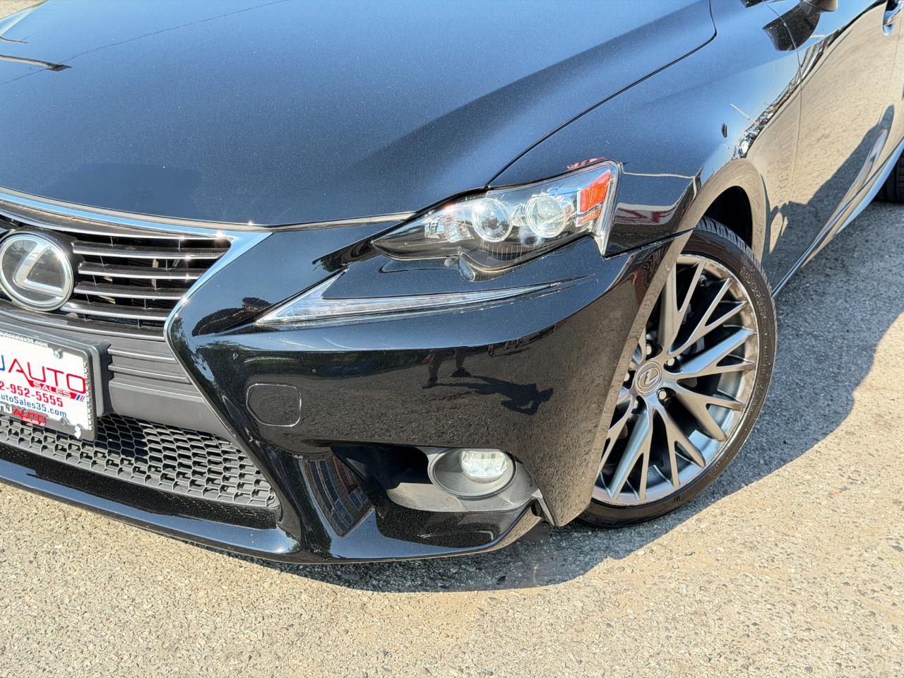 Lexus IS 250 4dr Sport Sdn AWD 2015