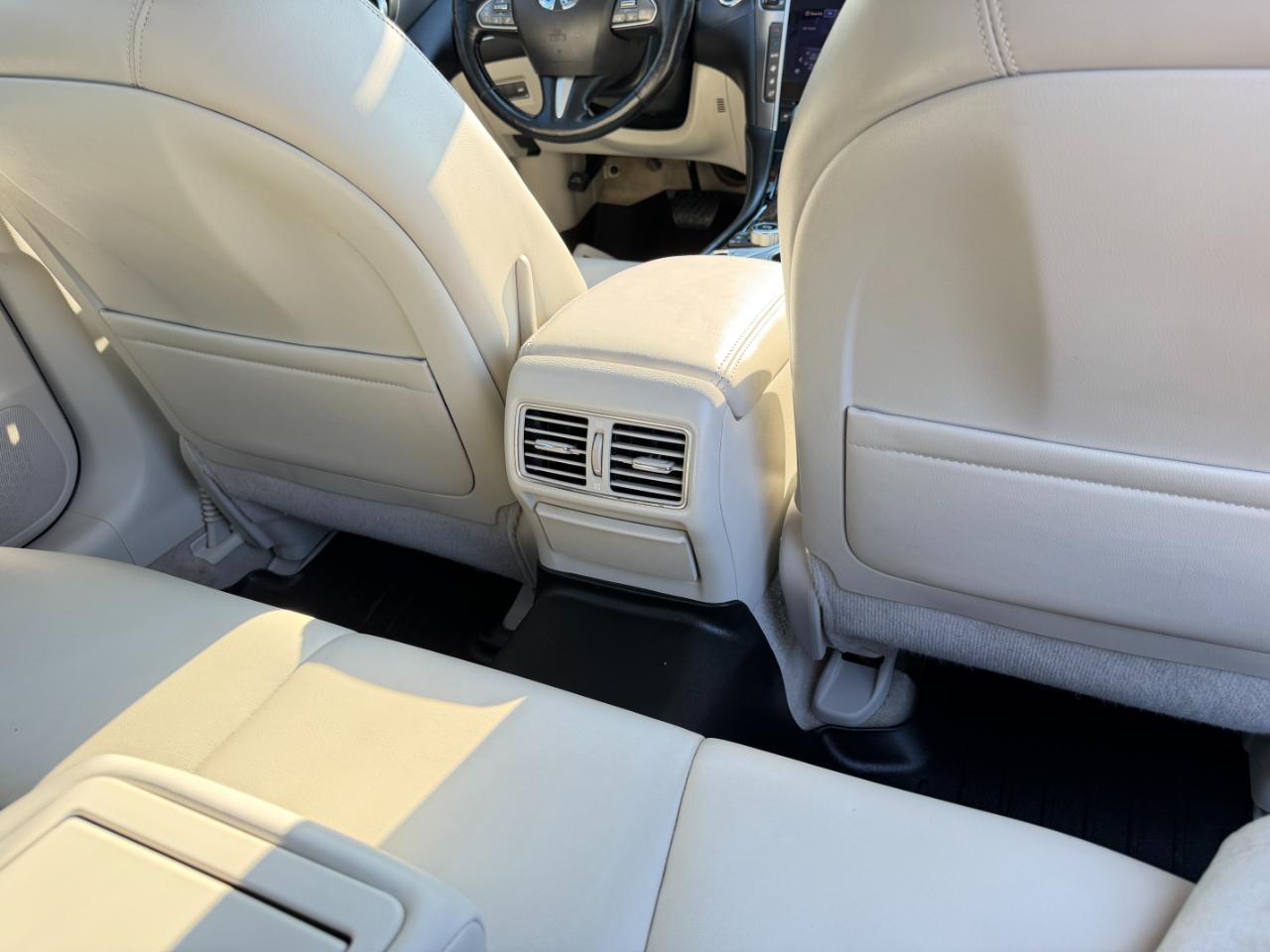 Infiniti Q50 4dr Sdn AWD 2014
