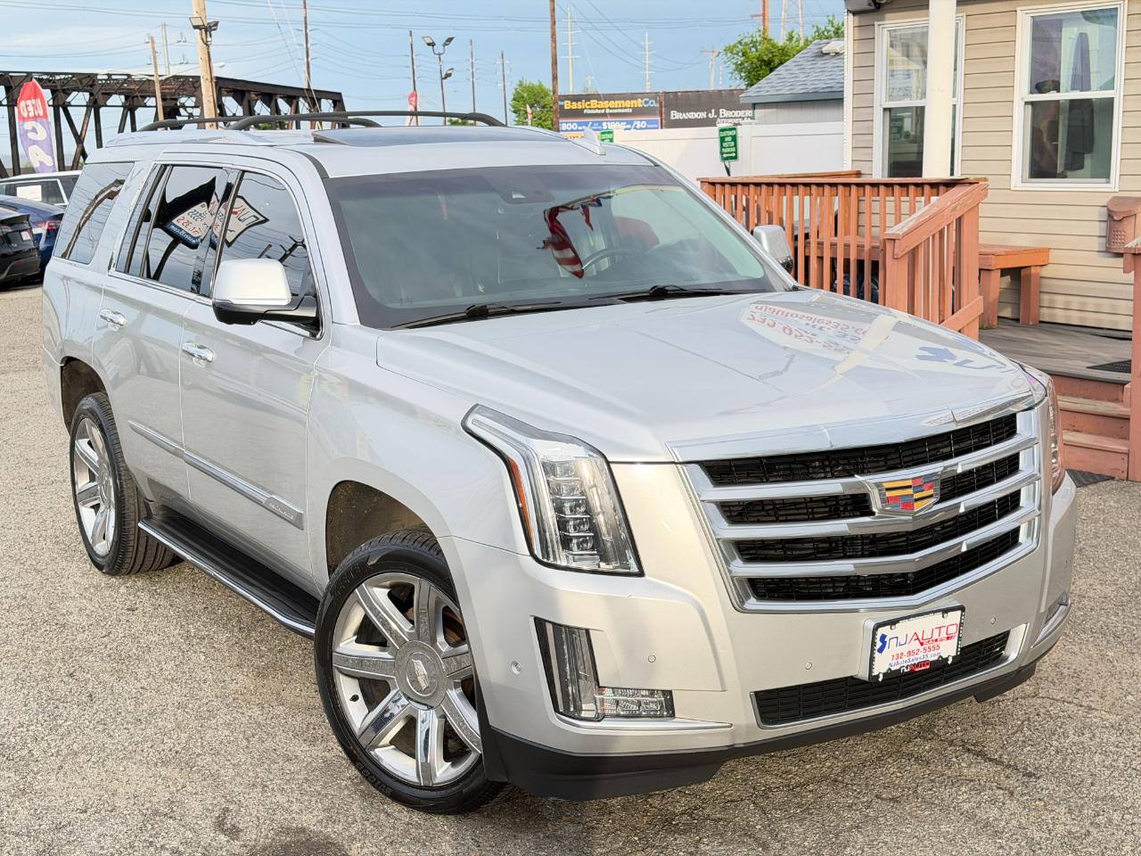 Cadillac Escalade 4WD 4dr Luxury 2017