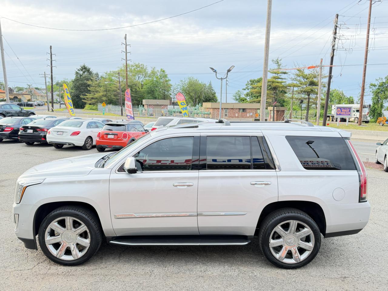 Cadillac Escalade 4WD 4dr Luxury 2017