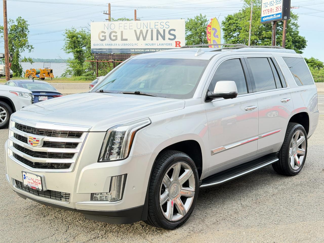 Cadillac Escalade 4WD 4dr Luxury 2017