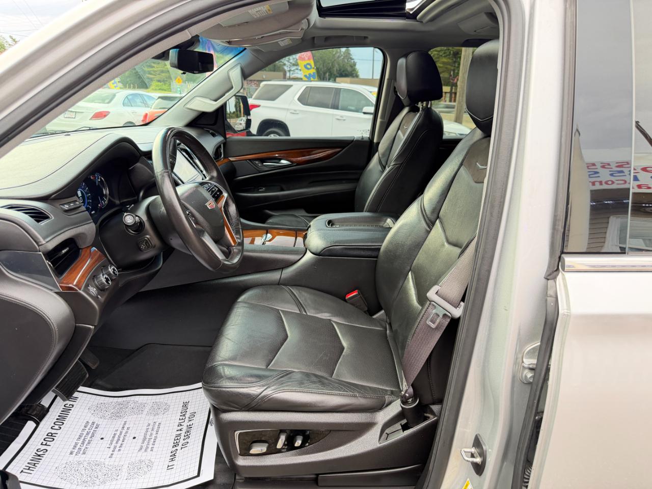 Cadillac Escalade 4WD 4dr Luxury 2017