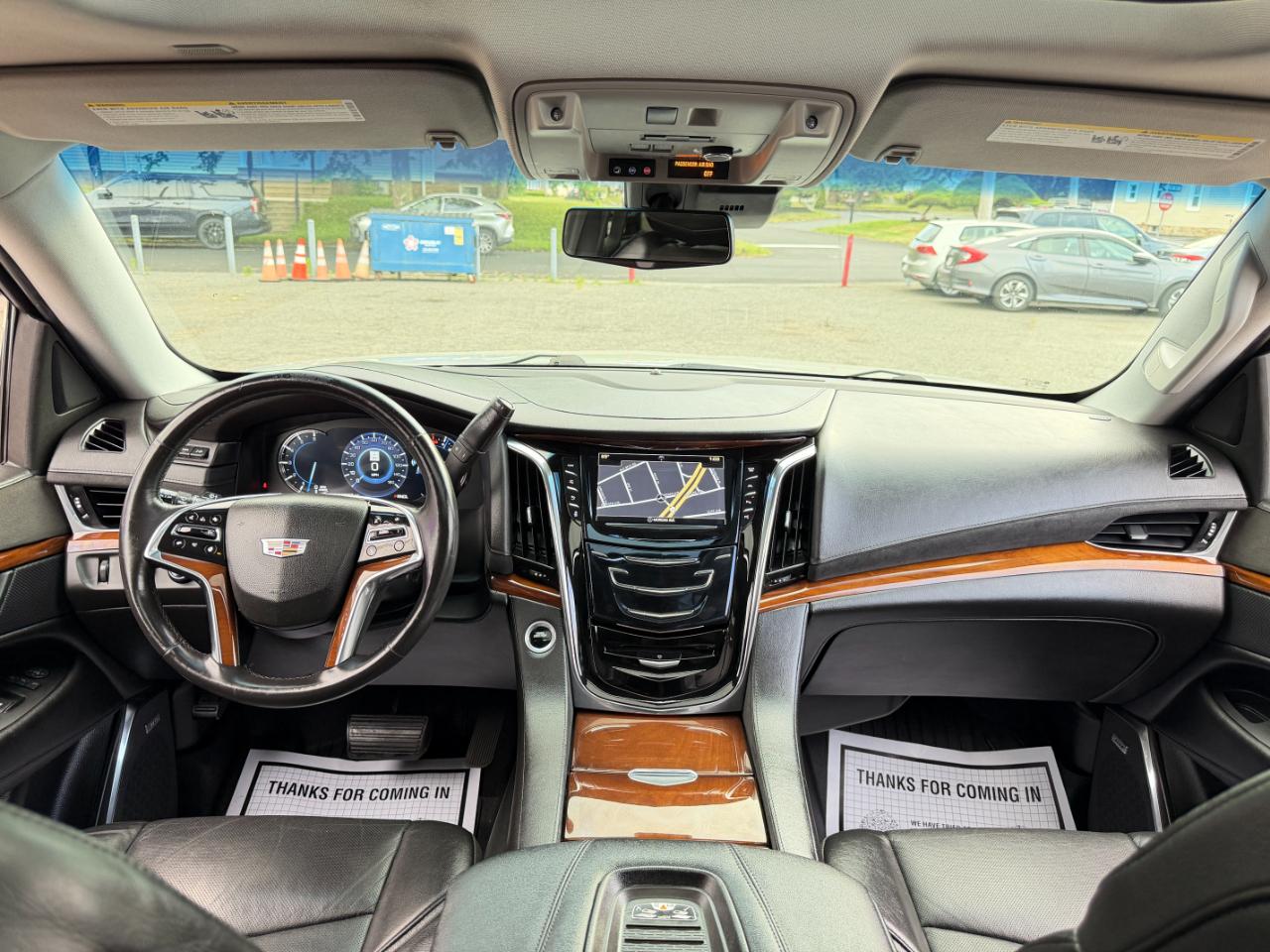 Cadillac Escalade 4WD 4dr Luxury 2017