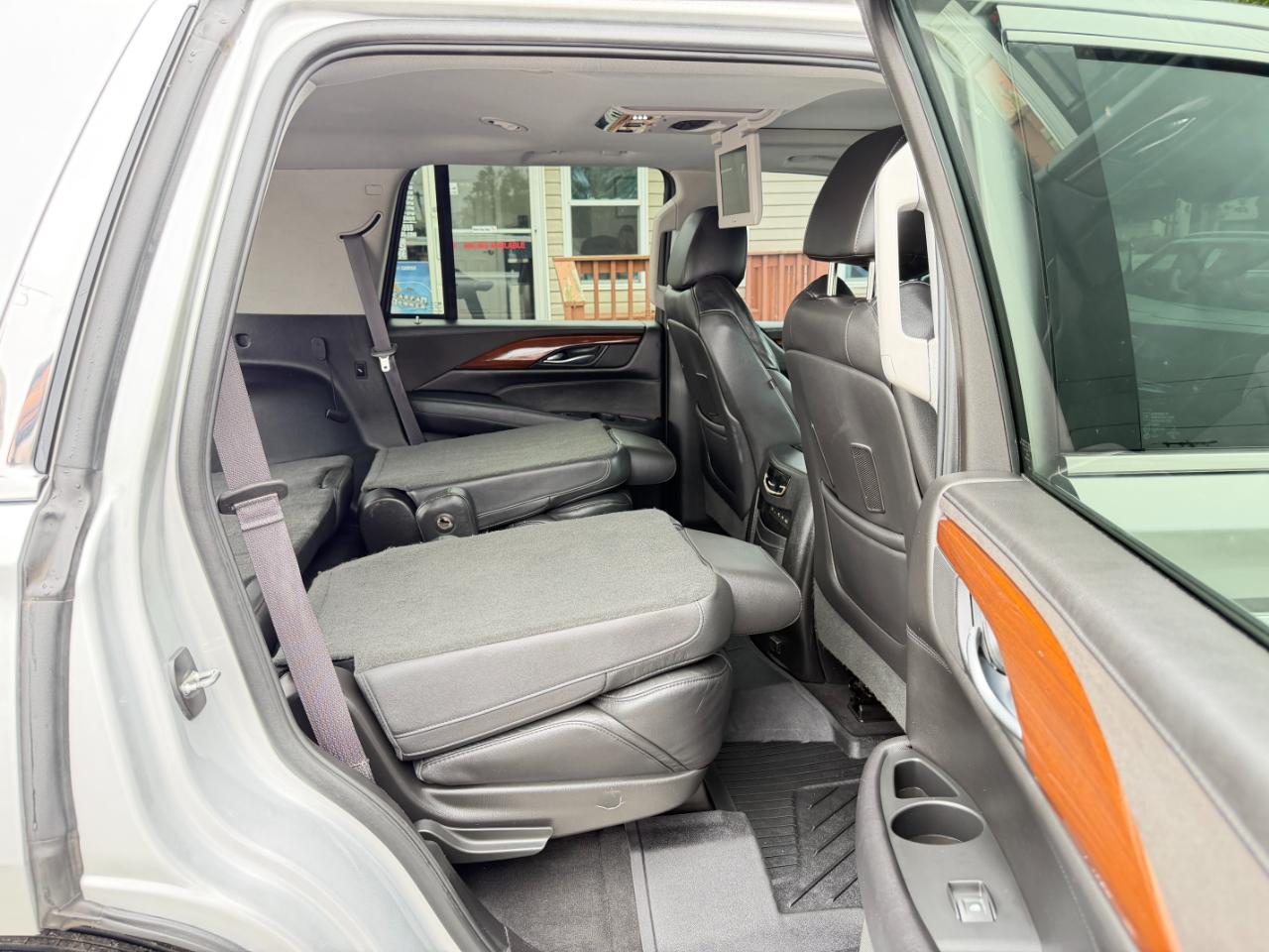 Cadillac Escalade 4WD 4dr Luxury 2017
