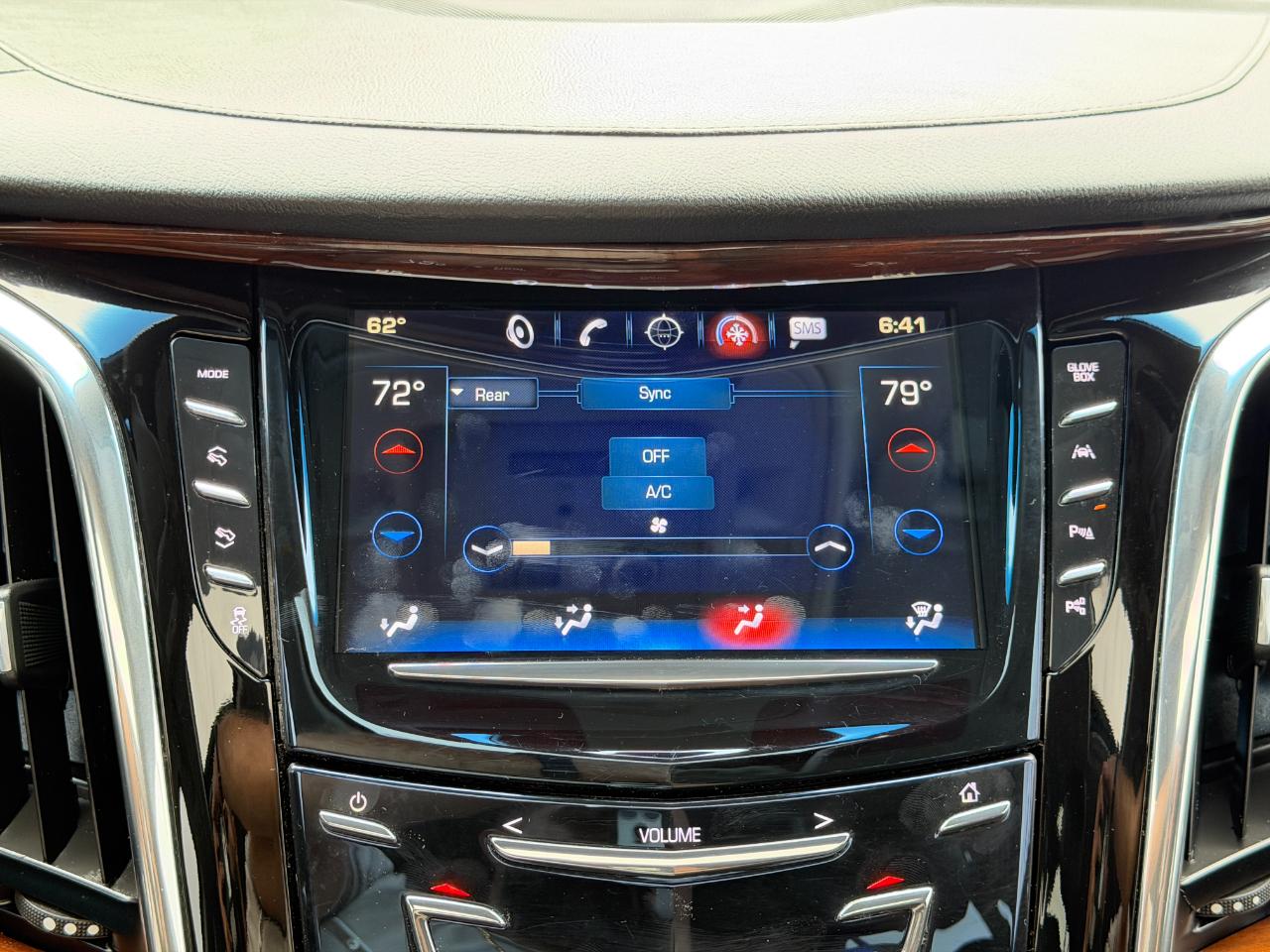 Cadillac Escalade 4WD 4dr Luxury 2017