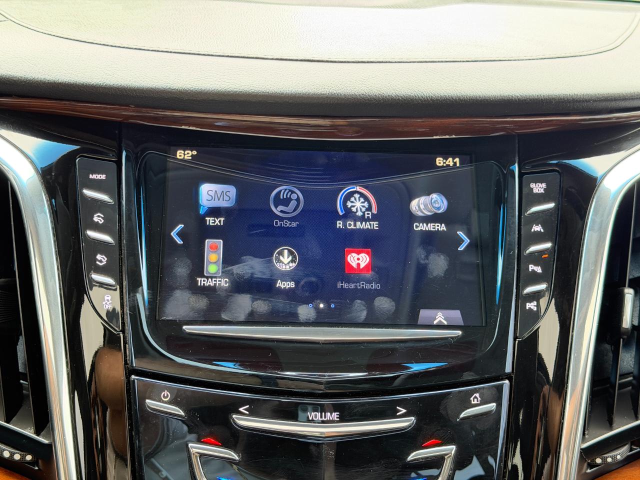 Cadillac Escalade 4WD 4dr Luxury 2017