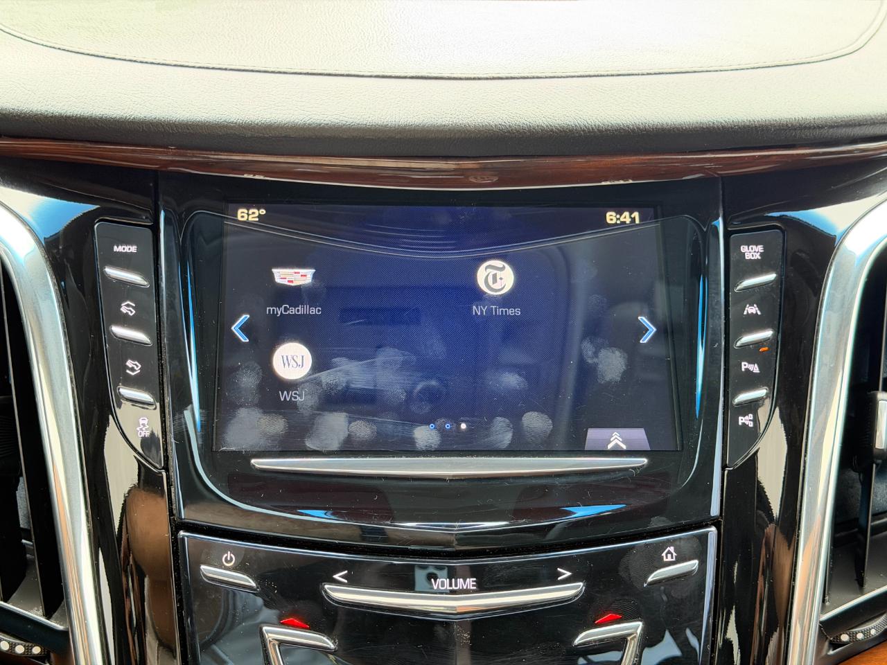 Cadillac Escalade 4WD 4dr Luxury 2017
