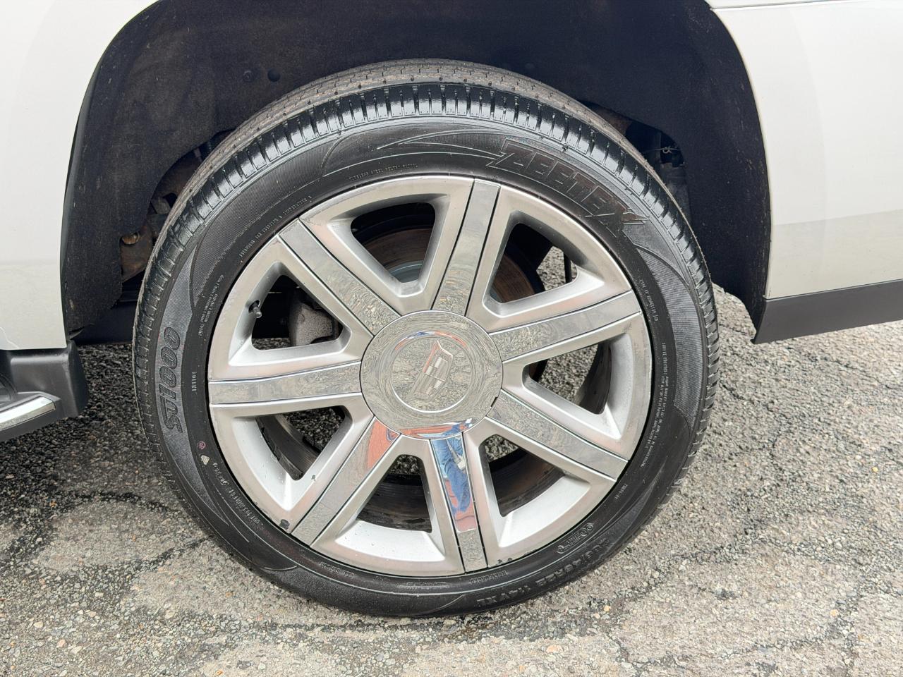 Cadillac Escalade 4WD 4dr Luxury 2017