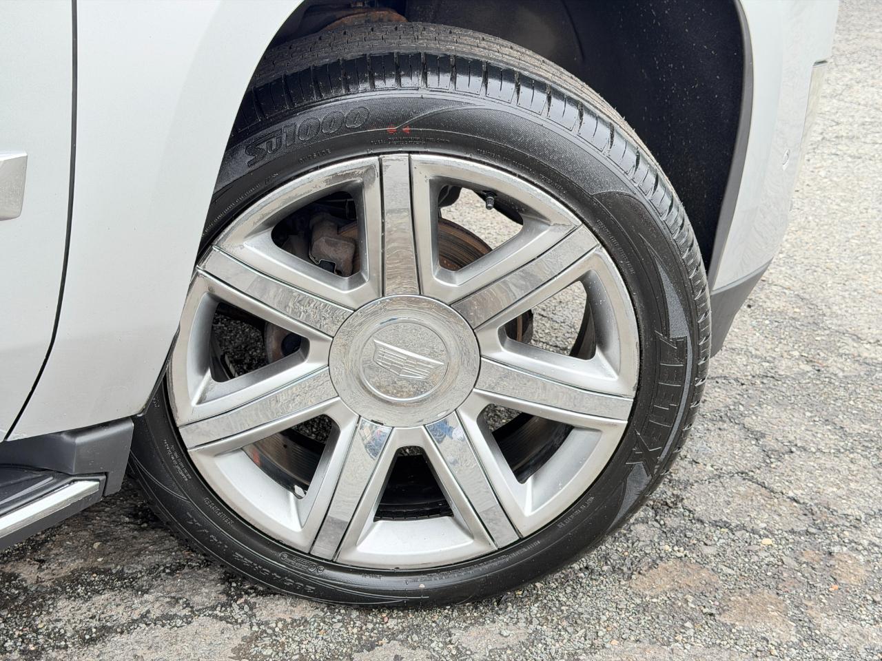 Cadillac Escalade 4WD 4dr Luxury 2017