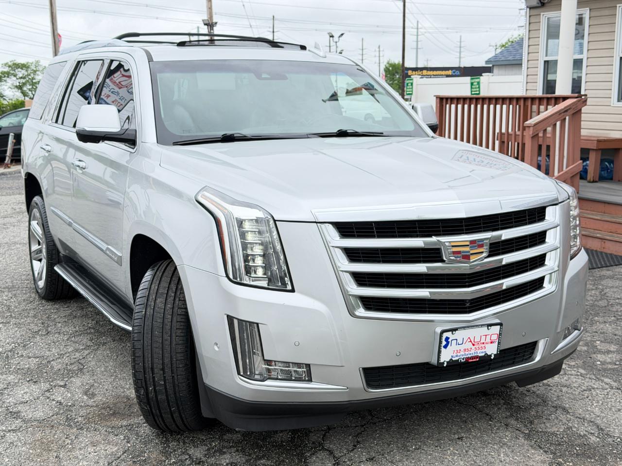 Cadillac Escalade 4WD 4dr Luxury 2017