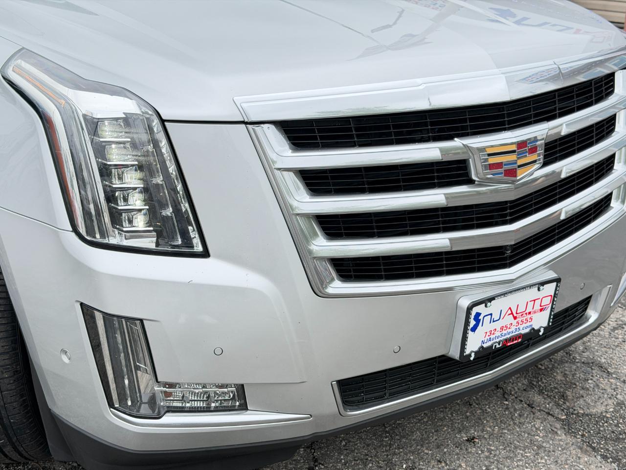 Cadillac Escalade 4WD 4dr Luxury 2017