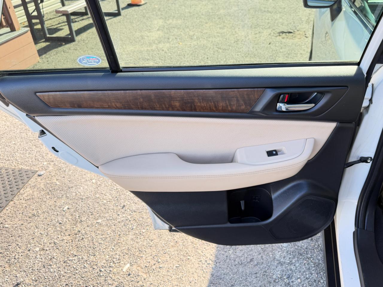 Subaru Outback 4dr Wgn 3.6R Limited 2016