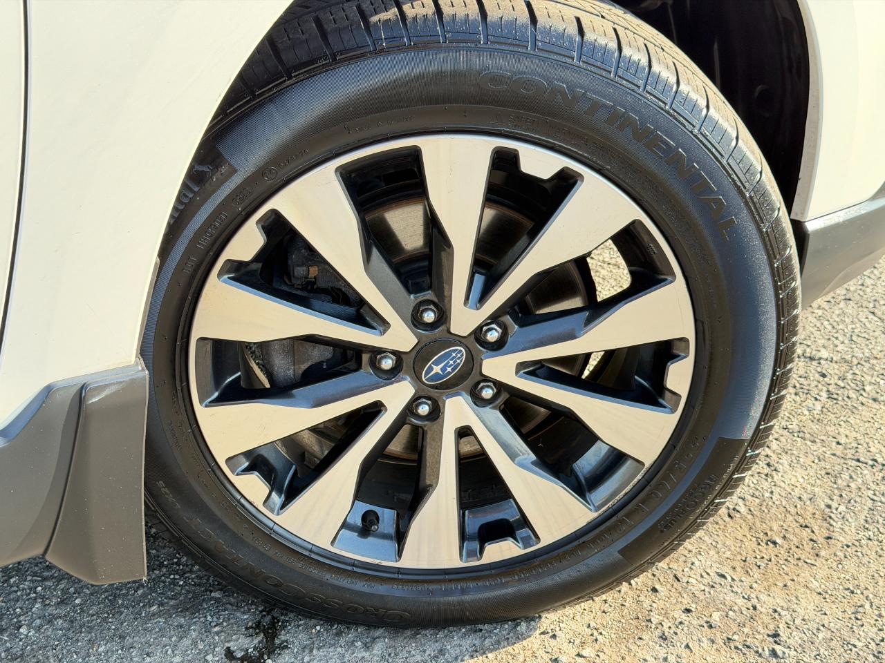 Subaru Outback 4dr Wgn 3.6R Limited 2016
