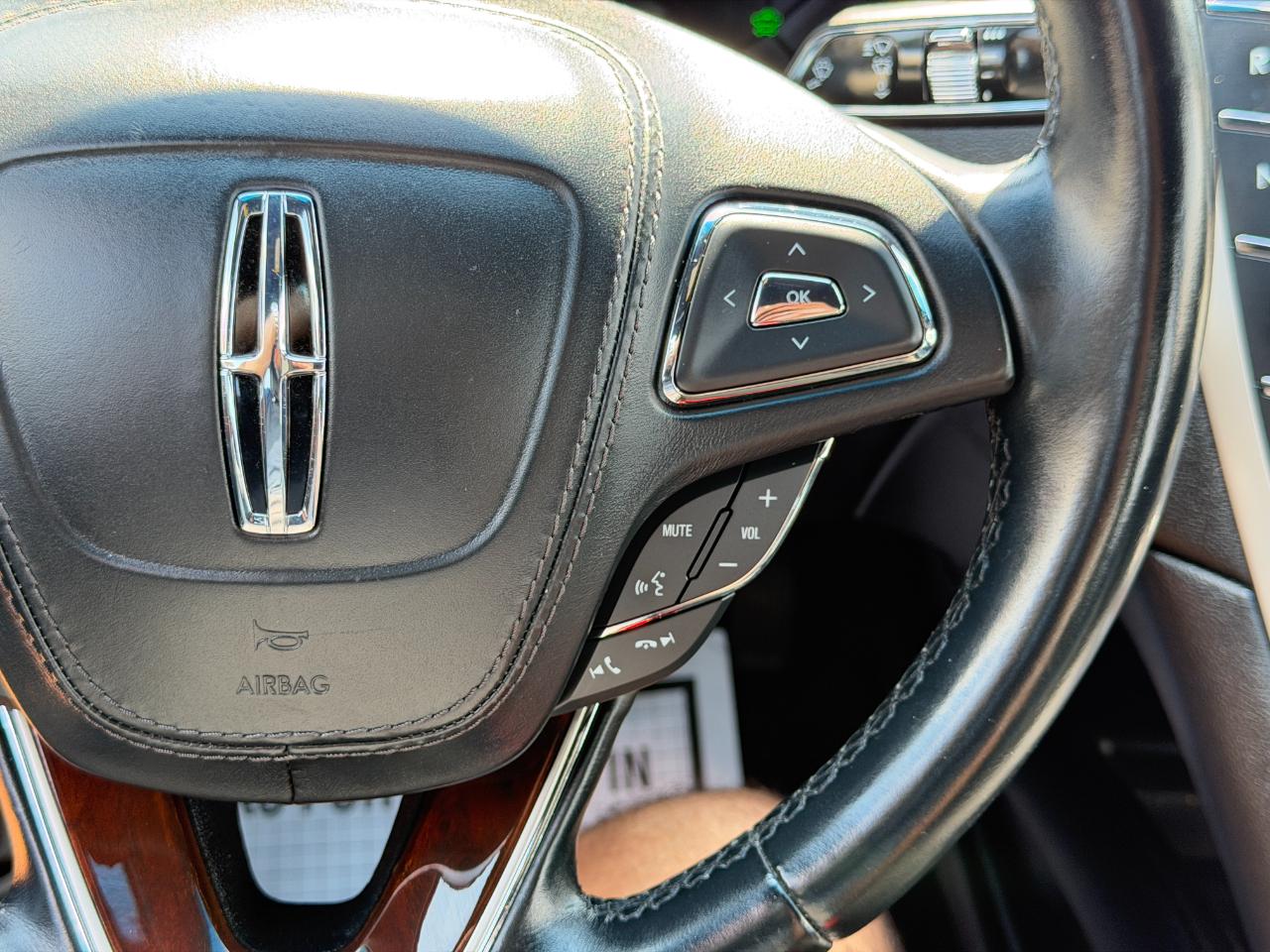 Lincoln MKZ Hybrid Reserve FWD 2017