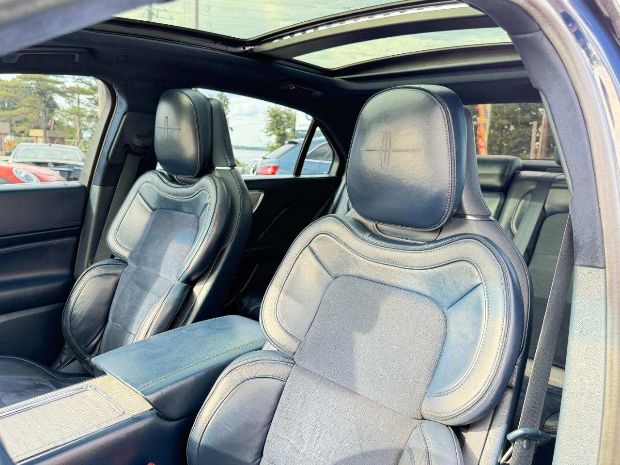 Lincoln Continental Black Label AWD 2017