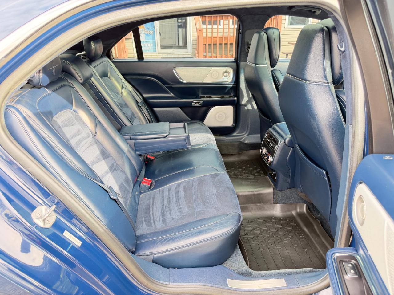 Lincoln Continental Black Label AWD 2017