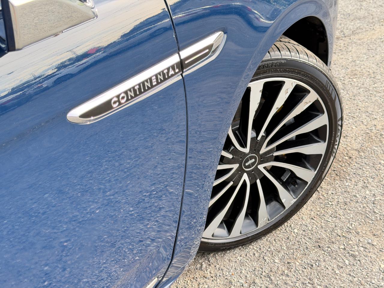 Lincoln Continental Black Label AWD 2017