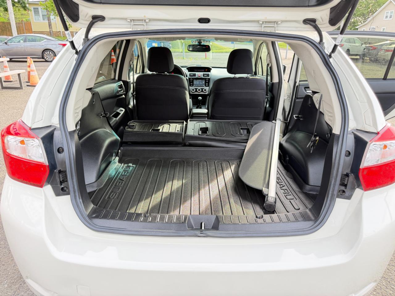 Subaru Impreza Wagon 5dr Man 2.0i Sport Premium 2016