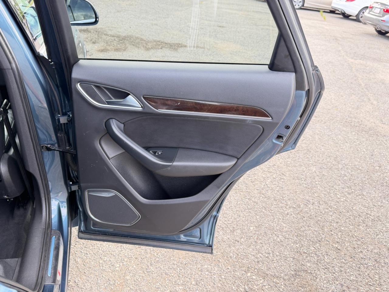 Audi Q3 quattro 4dr Prestige 2016