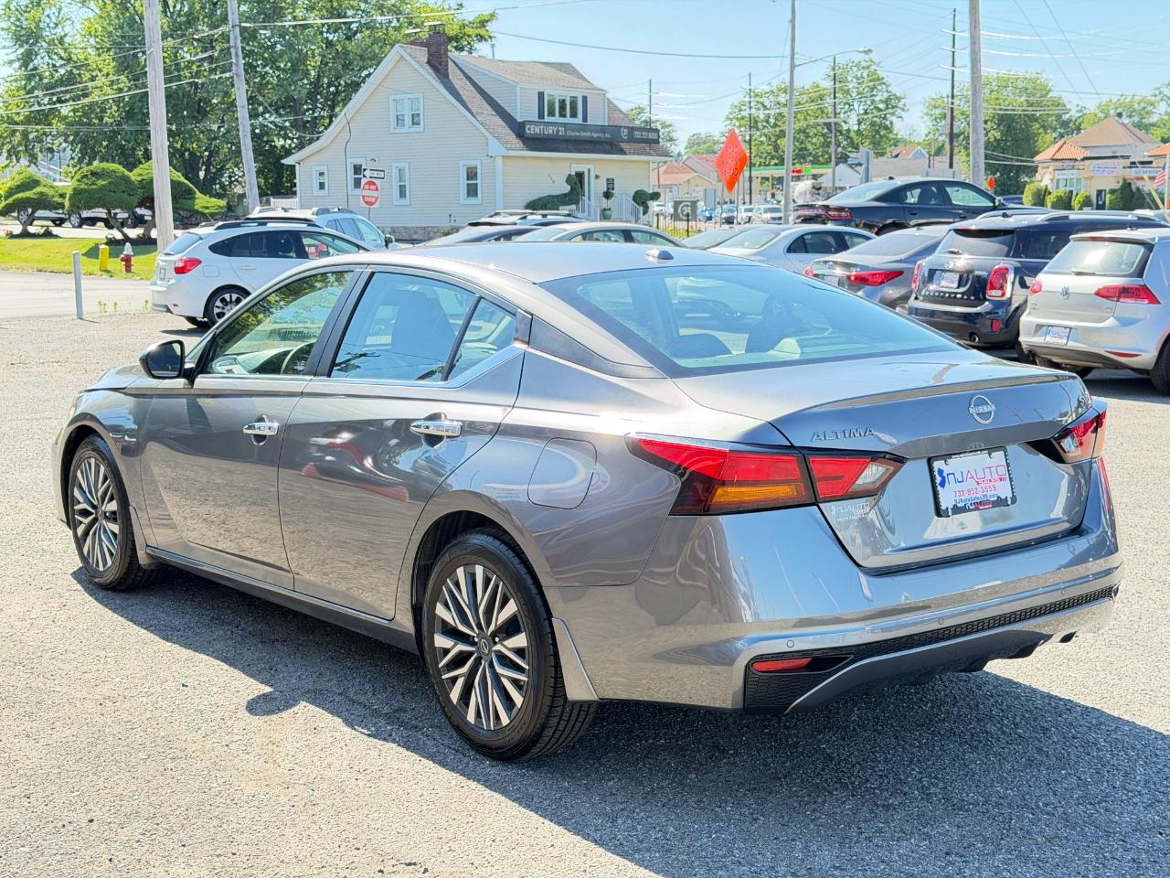 Nissan Altima 2.5 SV Sedan 2024