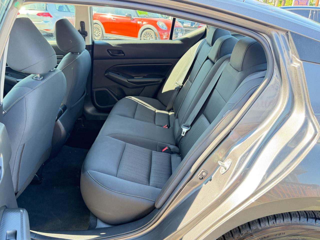 Nissan Altima 2.5 SV Sedan 2024