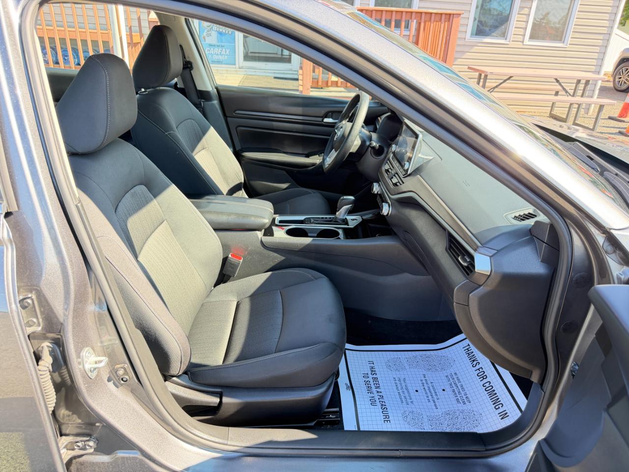 Nissan Altima 2.5 SV Sedan 2024