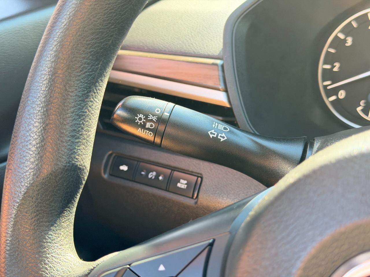Nissan Altima 2.5 SV Sedan 2024