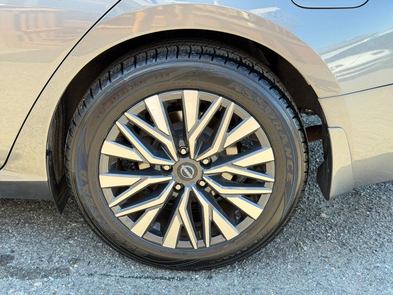 Nissan Altima 2.5 SV Sedan 2024