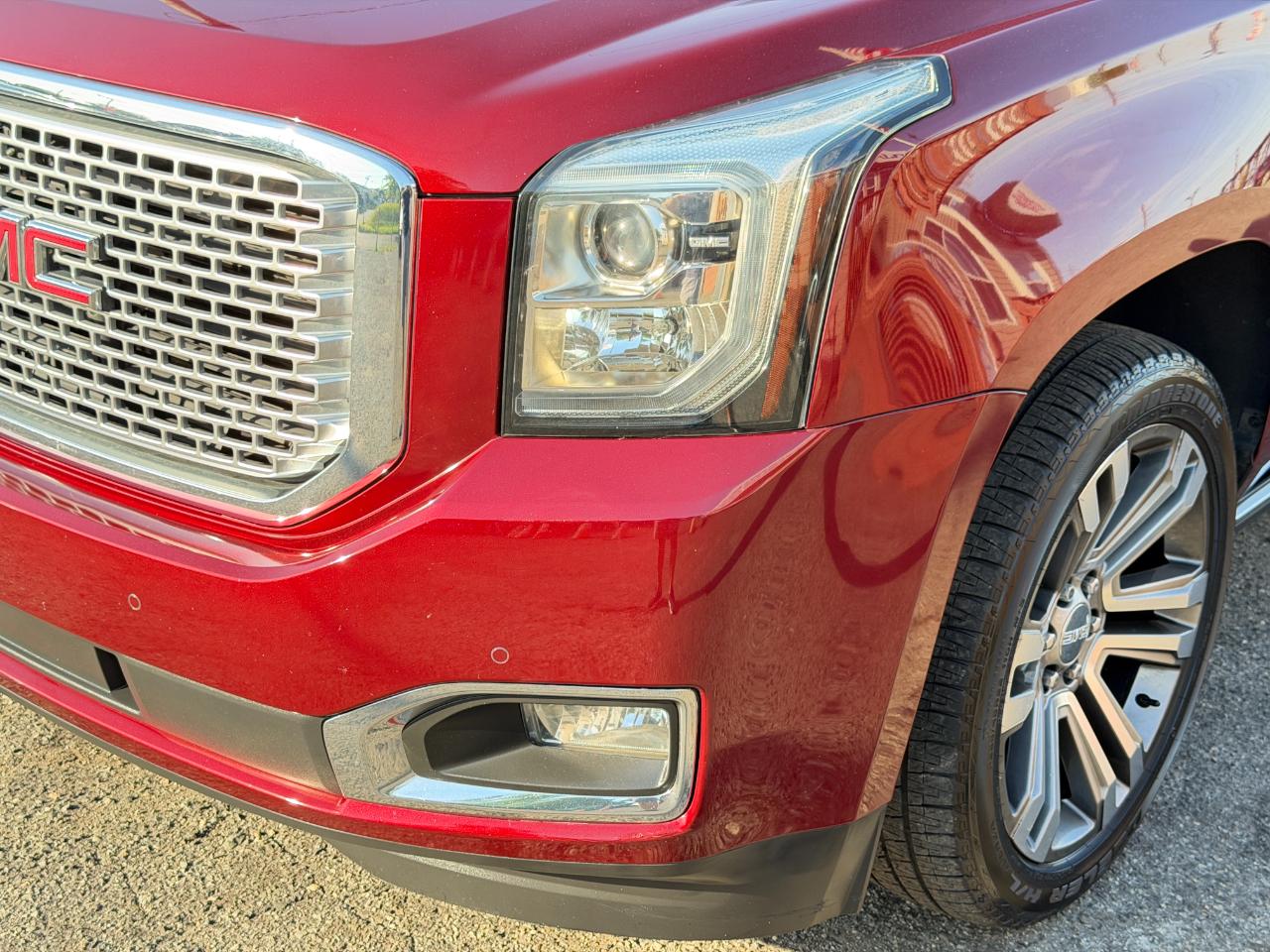 GMC Yukon 4WD 4dr Denali 2017