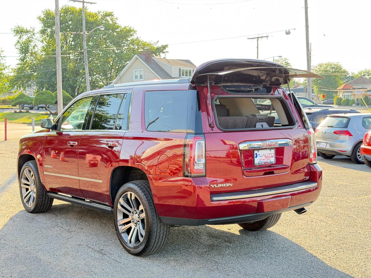 GMC Yukon 4WD 4dr Denali 2017
