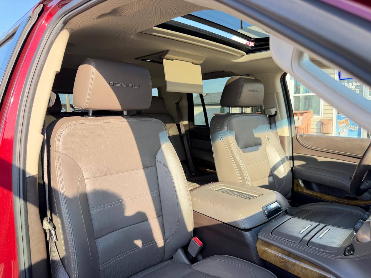 GMC Yukon 4WD 4dr Denali 2017