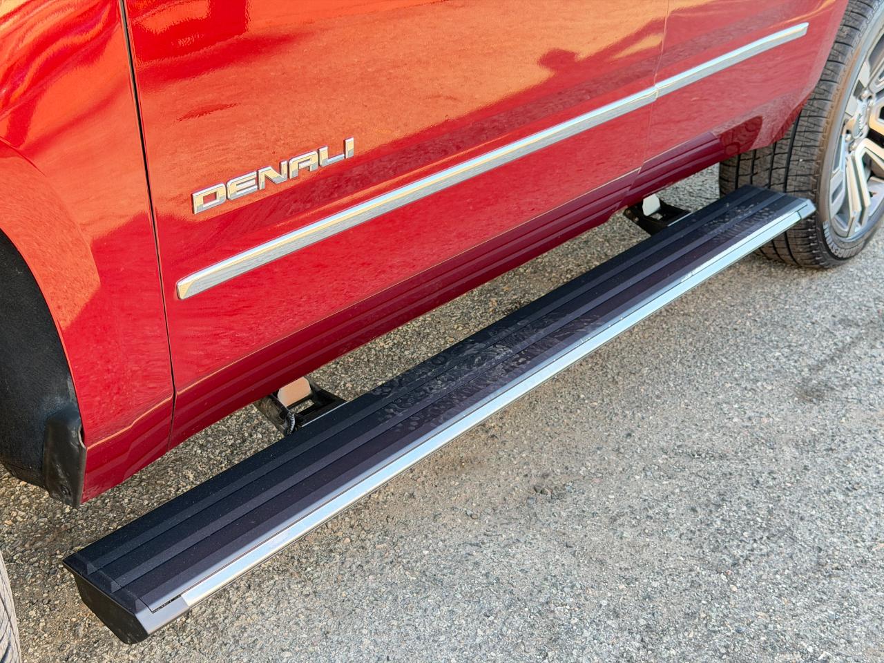 GMC Yukon 4WD 4dr Denali 2017