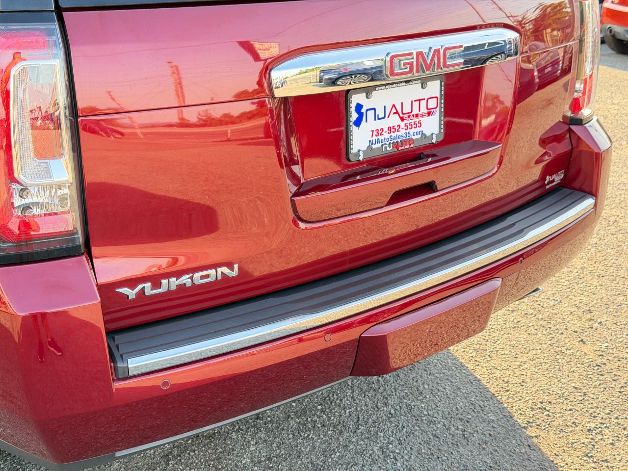 GMC Yukon 4WD 4dr Denali 2017