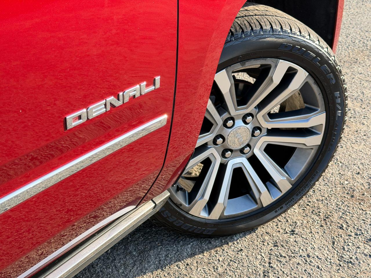 GMC Yukon 4WD 4dr Denali 2017