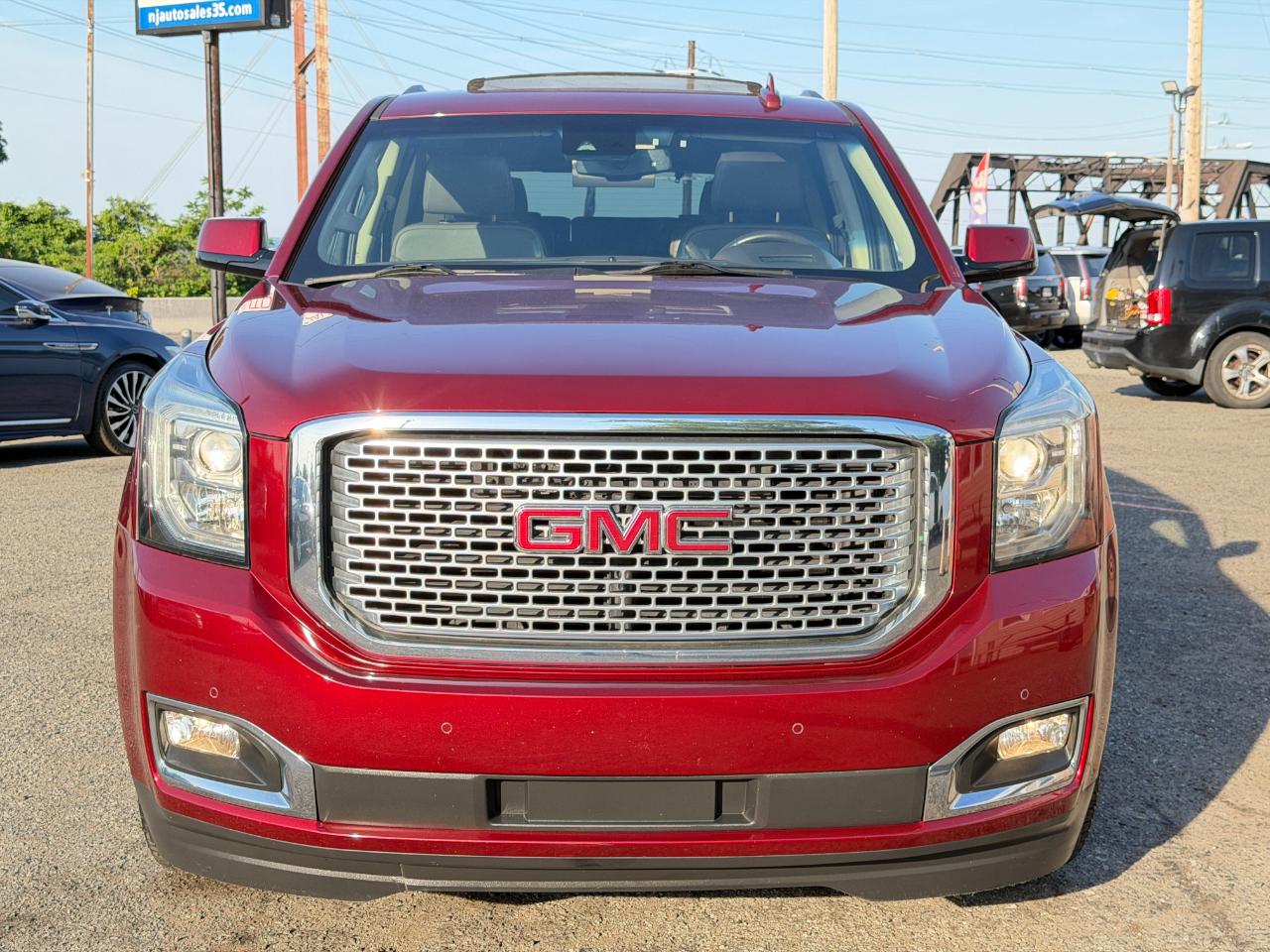GMC Yukon 4WD 4dr Denali 2017