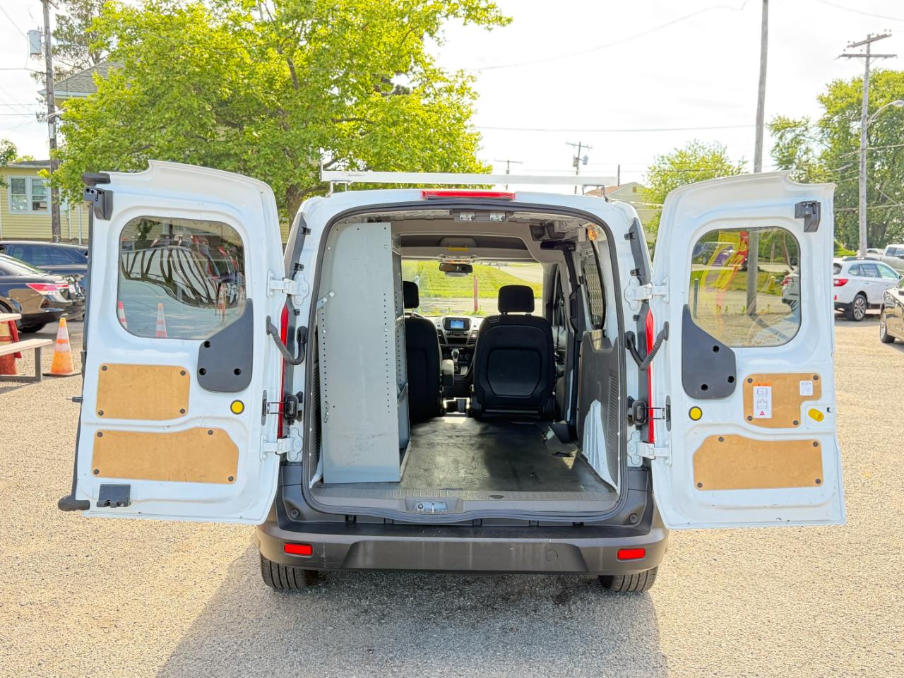 Ford Transit Connect Van XL LWB w/Rear Symmetrical Doors 2022