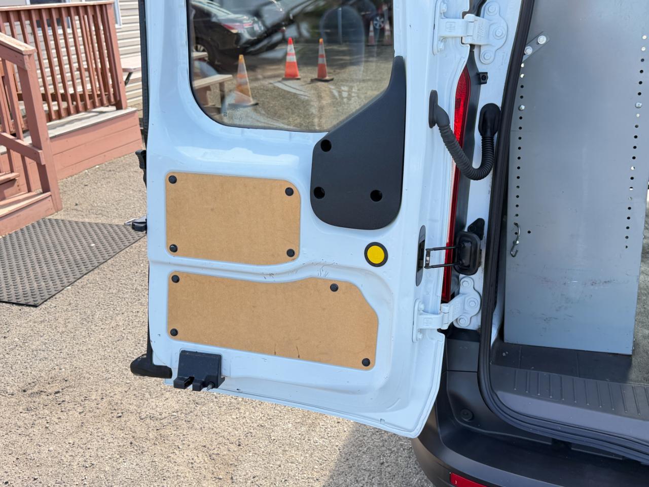 Ford Transit Connect Van XL LWB w/Rear Symmetrical Doors 2022