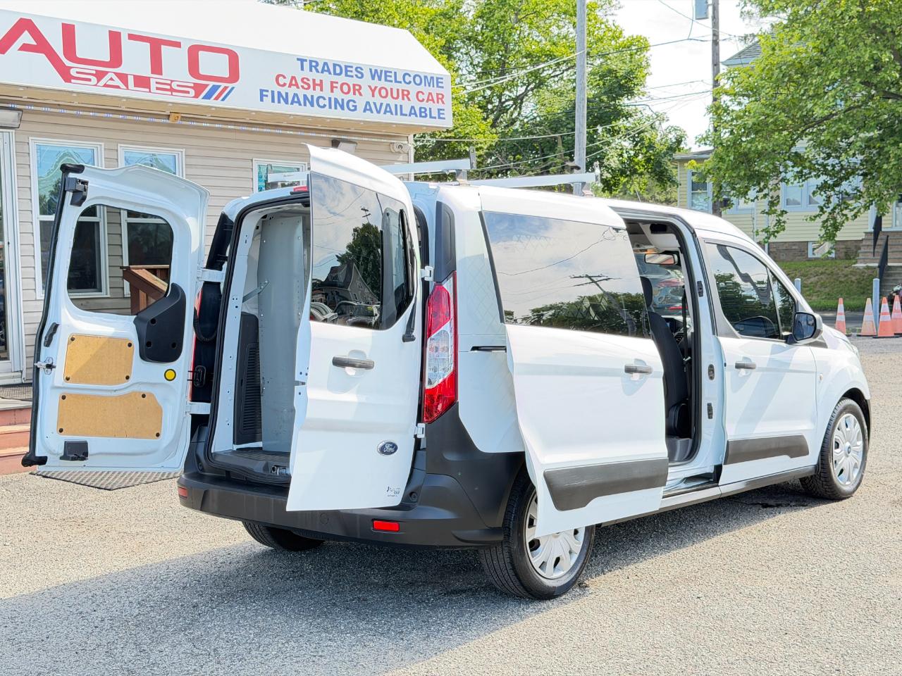 Ford Transit Connect Van XL LWB w/Rear Symmetrical Doors 2022
