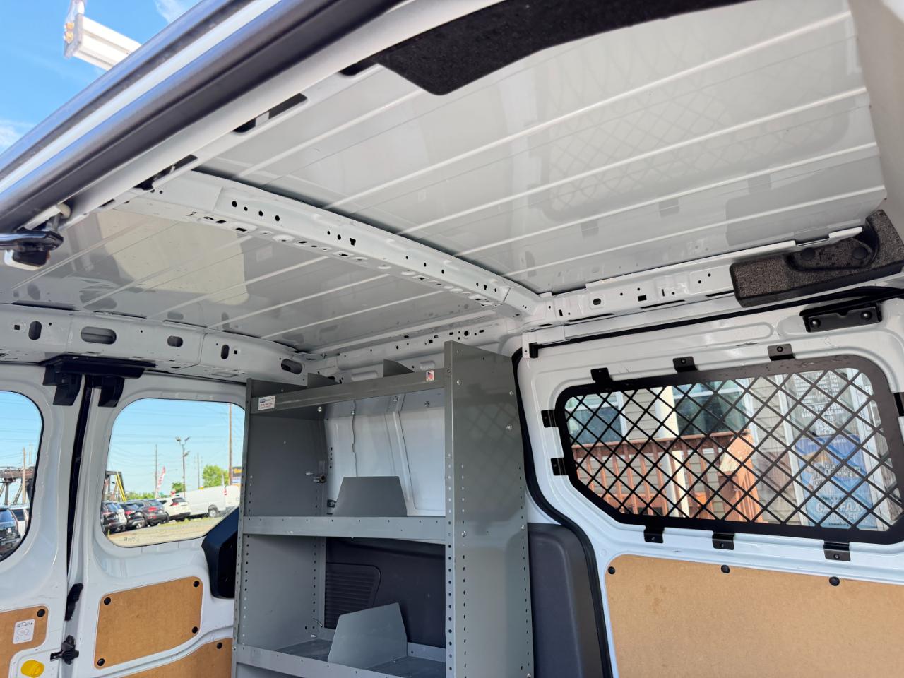 Ford Transit Connect Van XL LWB w/Rear Symmetrical Doors 2022