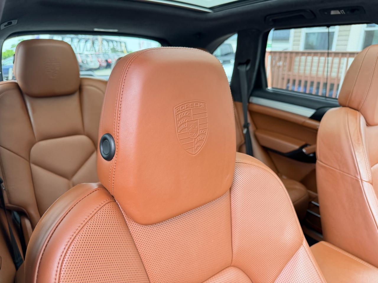 Porsche Cayenne AWD 4dr GTS 2016