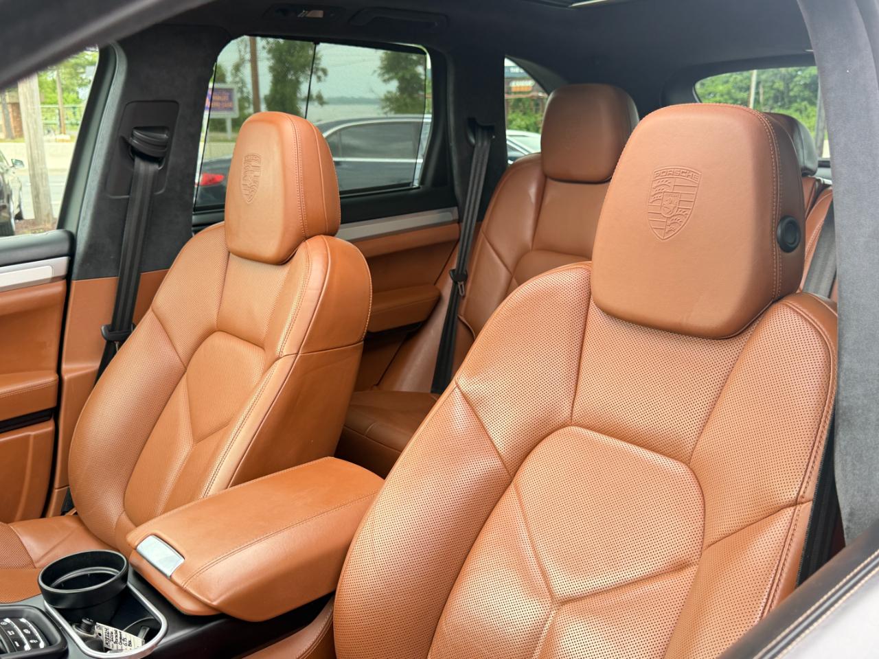 Porsche Cayenne AWD 4dr GTS 2016