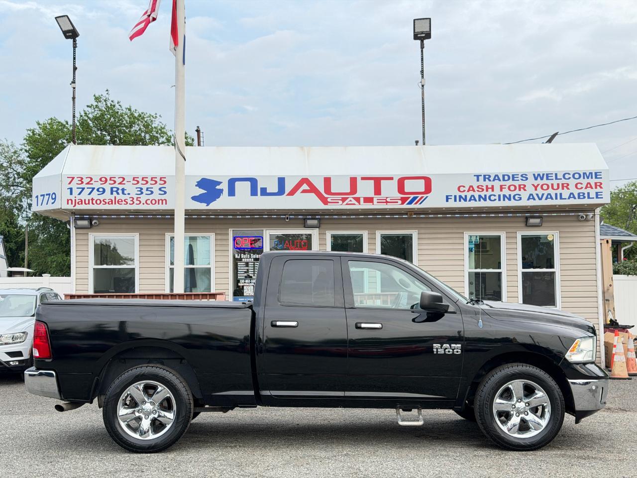 RAM 1500 4WD Quad Cab 140.5" Big Horn 2014