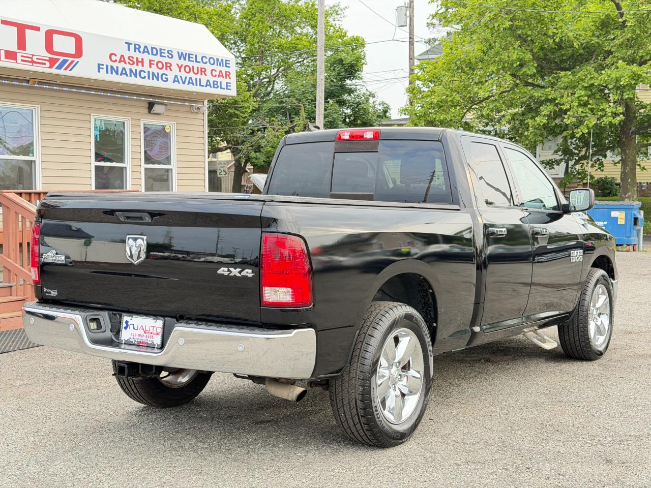 RAM 1500 4WD Quad Cab 140.5" Big Horn 2014