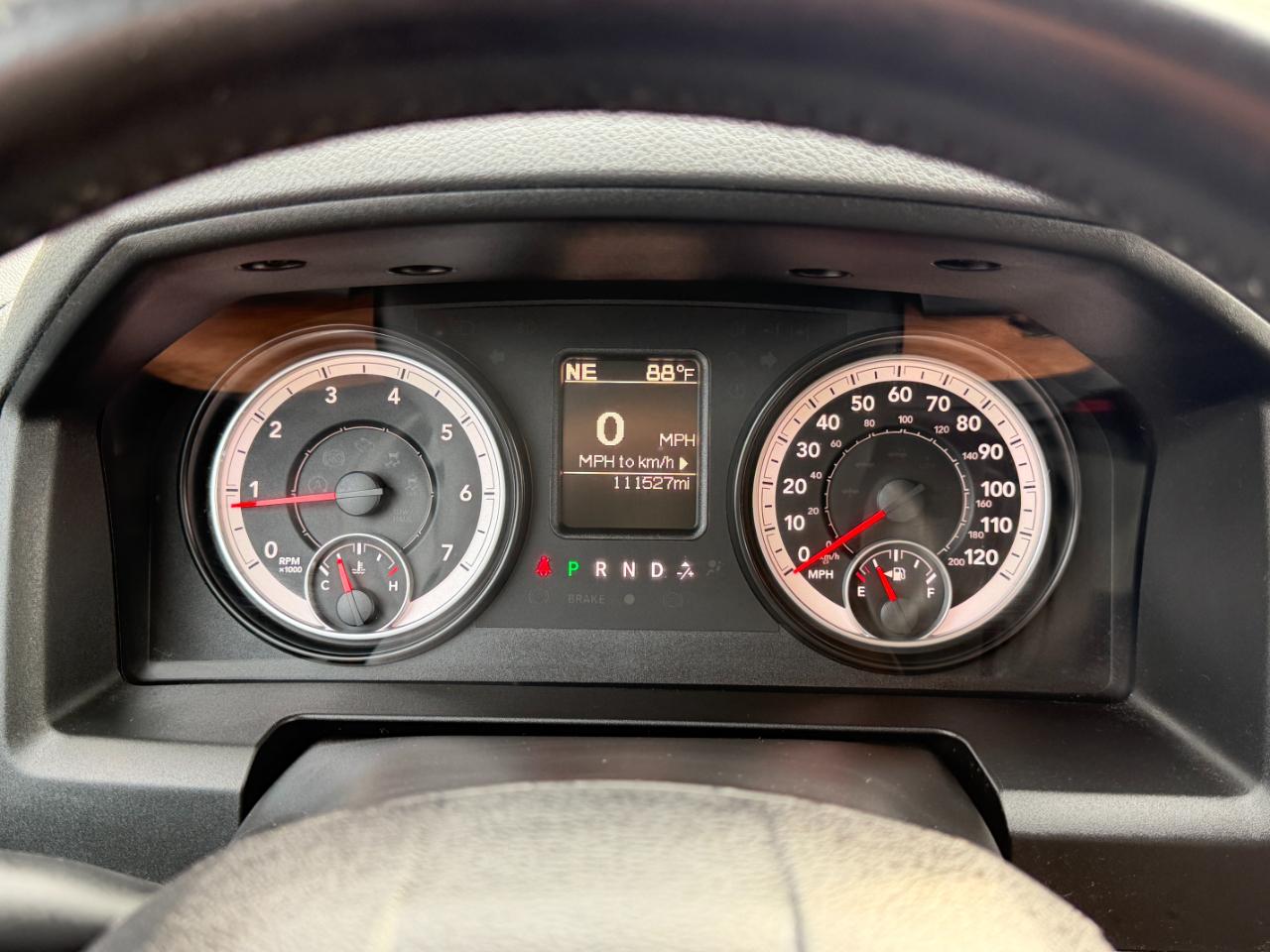 RAM 1500 4WD Quad Cab 140.5" Big Horn 2014