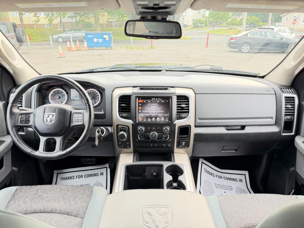RAM 1500 4WD Quad Cab 140.5" Big Horn 2014