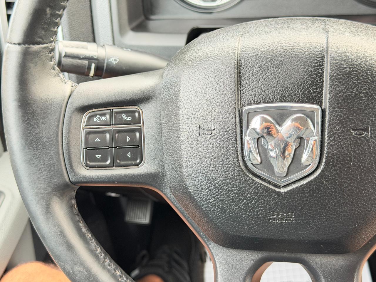 RAM 1500 4WD Quad Cab 140.5" Big Horn 2014