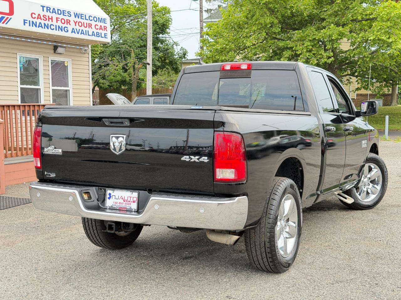 RAM 1500 4WD Quad Cab 140.5" Big Horn 2014