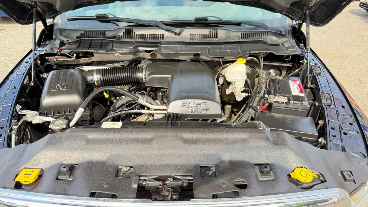 RAM 1500 4WD Quad Cab 140.5" Big Horn 2014