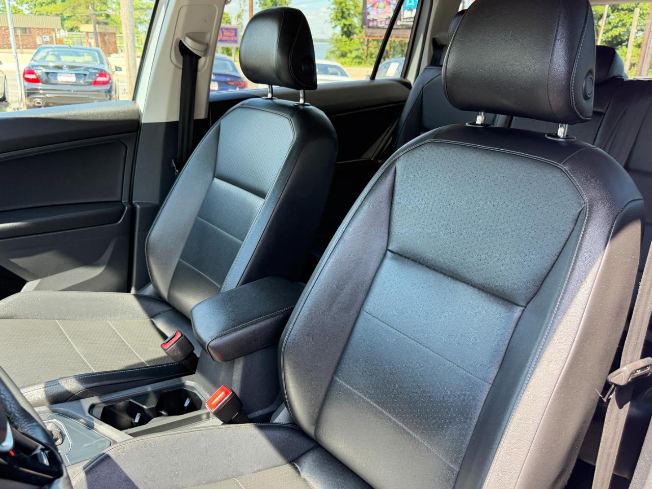 Volkswagen Tiguan 2.0T SEL FWD 2018
