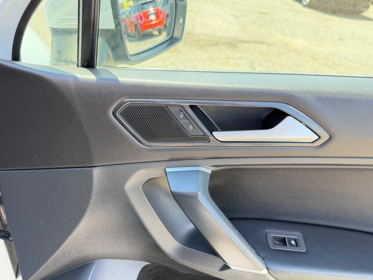 Volkswagen Tiguan 2.0T SEL FWD 2018